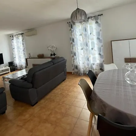 Beautiful And Spacious House Near The Sea * Frejus