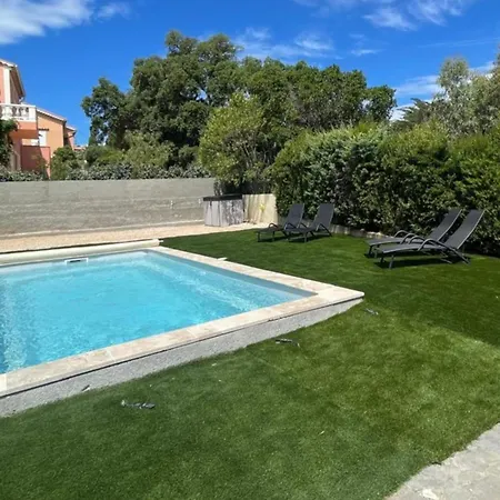 Beautiful And Spacious House Near The Sea * Frejus